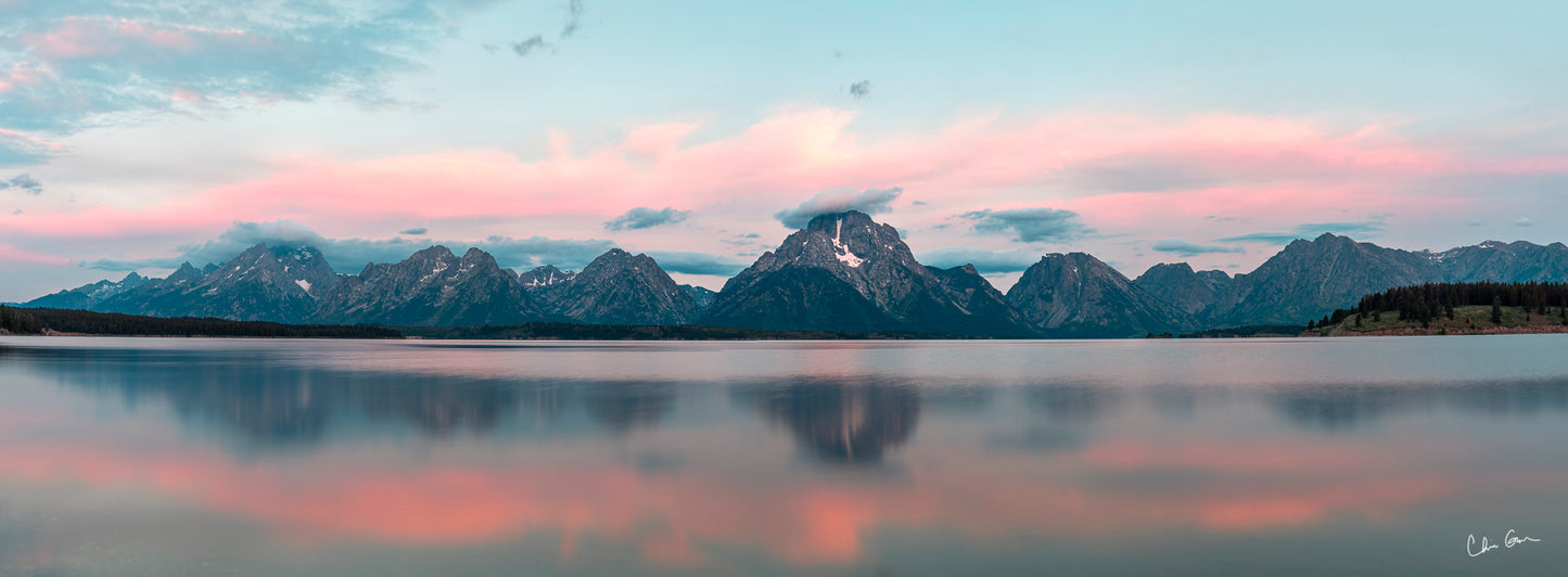 Jackson Lake Sunrise in Grand Teton National Park